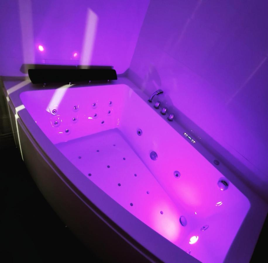 Suite Perla - Balneo Et Sauna 塞纳河畔勒梅 外观 照片